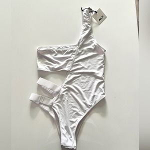 Alt white one shoulder swimsuit XS new with tags